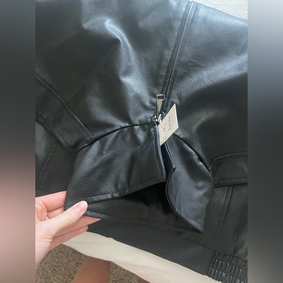 Leather Jacket - Picture 8 of 9